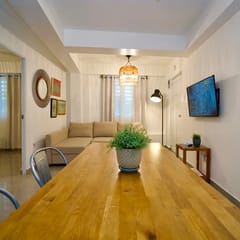 2.1• 1st Floor • Near Plaza • 2BR • Street Parking