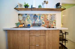 2.1• 1st Floor • Near Plaza • 2BR • Street Parking