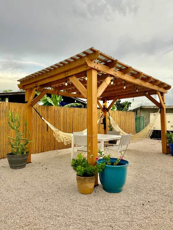 3.2 Near Beach • Generator • Pergola • 2 Parkings