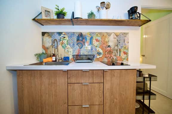 2.1• 1st Floor • Near Plaza • 2BR • Street Parking