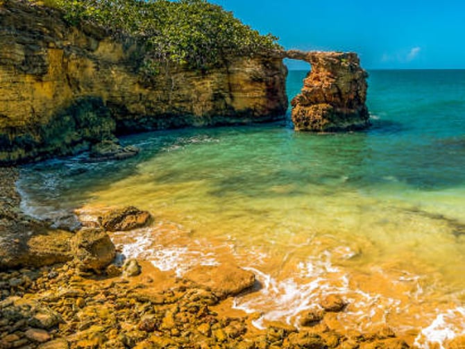 Puente Natural de Cabo Rojo